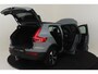 Volvo XC40 B4 (M-HYBRID) PLUS DARK -PANO.DAK|HARMAN/KARDON|CAMERA|POWER-SEATS|VERW.VOORRUIT|PRIVACY.GLAS|TREKHAAK|19"