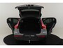 Volvo XC40 B4 (M-HYBRID) PLUS DARK -PANO.DAK|HARMAN/KARDON|CAMERA|POWER-SEATS|VERW.VOORRUIT|PRIVACY.GLAS|TREKHAAK|19"