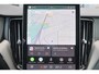 Volvo XC60 T6 Recharge AWD Plus Black Edition - Panorama/schuifdak - IntelliSafe Assist & Surround - 360º Camera - Harman/Kardon audio - Adaptieve LED koplampen - Verwarmde voorstoelen, stuur & achterbank - Parkeersensoren voor & achter - Elektr. bedienb. voorstoelen met geheugen - Head up display - Draadloze tel. lader - Extra getint glas - Inklapbare trekhaak - 21' LMV
