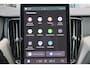 Volvo XC60 T6 Recharge AWD Plus Black Edition - Panorama/schuifdak - IntelliSafe Assist & Surround - 360º Camera - Harman/Kardon audio - Adaptieve LED koplampen - Verwarmde voorstoelen, stuur & achterbank - Parkeersensoren voor & achter - Elektr. bedienb. voorstoelen met geheugen - Head up display - Draadloze tel. lader - Extra getint glas - Inklapbare trekhaak - 21' LMV