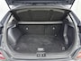 Hyundai Kona Electric EV Premium Sky 64 kWh | SoH 95% | WLTP 484km | 3-fasen | Warmtepomp | Schuifdak | Stoelventilatie | Leer | Head-up display |