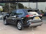 Toyota RAV4 2.5 Hybrid First Edition APPLE CARPL./ANDROID AUTO | DODEHOEK DETECTIE | CAMERA | LED KOPLAMPEN | NAVIGATIE | KEYLESS ENTRY/GO | PARKEREN SENSOREN | STUURVERWARMING | STOELVERWARMING | VOORRUIT VERWARMING |