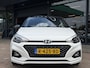 Hyundai i20 1.2 HP i-Motion Premium APPLE CARPL./ANDROID AUTO | CAMERA | LED KOPLAMPEN | NAVIGATIE | KEYLESS ENTRY/GO | PARKEREN SENSOREN |  STOELVERWARMING |