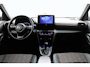 Toyota Yaris Cross 1.5 Hybrid Executive | Leder-Stoffen bekleding | Trekhaak | Stoelverwarming | Parkeersensoren |