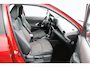 Toyota Yaris Cross 1.5 Hybrid Executive | Leder-Stoffen bekleding | Trekhaak | Stoelverwarming | Parkeersensoren |