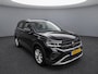 Volkswagen T-Cross 1.0 TSI Life Edition / App connect / Camera  / Climate controle / Lichtmetaal 17 inch / Fabriekgarantie 2028 /