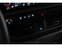 Ford E-Transit Cust. 340 L2H1 71KWh 218 pk Limited | 3 Zits | Winterpack | 370km WLTP | 2300kg Trekgewicht