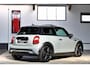 MINI Cooper 3-Deurs 1.5 Camden Edition | Panoramadak | Stuurwielverwarming | Keyless | LED | NL geleverd