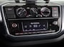 Volkswagen Up! 1.0 65 pk | Navigatie via App | Parkeersensoren achter | Cruise control | Achteruitrijcamera | Airco |