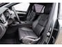 Volvo XC90 2.0 T8 Plug-in hybrid AWD Ultra Dark Exec. Ed. | Trekhaak | Luchtvering | Gelaagd Glas | Bowers & Wilkins | Massage & Ventilatie Stoelen | Schuif-/ kanteldak |