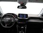 Peugeot 208 1.2 PureTech Allure Pack | Stoelverwarming | Camera | Parkeersensoren | Navigatie | Cruise Control | Apple Carplay/Android Auto | 16" Lichtmetalen Velgen