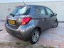 Toyota Yaris 1.3 VVT-i Lounge |NIEUW APK|1E EIG|LUXE UITV|CAMERA|LM VLGN|