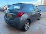 Toyota Yaris 1.3 VVT-i Lounge |NIEUW APK|1E EIG|LUXE UITV|CAMERA|LM VLGN|
