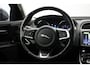Jaguar XE Sedan 2.0t Pure Automaat - Navi, Camera, Leer, Stoelverw.