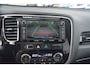Mitsubishi Outlander 2.0 PHEV Instyle+ | Navigatie | Schuifkantel-dak | Camera | Stoelverwarming | Airco | Cruise-control | NL auto!! | Trekhaak