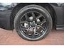 Mitsubishi Outlander 2.0 PHEV Instyle+ | Navigatie | Schuifkantel-dak | Camera | Stoelverwarming | Airco | Cruise-control | NL auto!! | Trekhaak