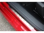 Peugeot e-208 EV GT Pack 50 kWh | Fase 3 laden | SOH 100% | Navigatie | Camera | Stoelverwarming | Black Diamond | Alcantara |
