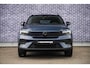 Volvo EX40 Single Motor Extended Range Ultra Black Edi 82 kWh | Europa | Harman Kardon audio | 20" | Schuif-/kanteldak | Getint Glas | Elektrische stoelverstelling | Nubuck bekleding | Adaptive Cruise Control | Dodehoekdetectie |