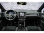 Volvo EX40 Single Motor Extended Range Ultra Black Edi 82 kWh | Europa | Harman Kardon audio | 20" | Schuif-/kanteldak | Getint Glas | Elektrische stoelverstelling | Nubuck bekleding | Adaptive Cruise Control | Dodehoekdetectie |