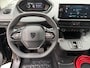 Peugeot e-Partner L2 50kWh 136pk | ACTIE | 8 jaar garantie | 2-zits | Houten afwerking laadruimte | Multimedia | Draadloze Apple Carplay en Android Auto | Achteruitrijcamera | Parkeersensoren achter | Digital cockpit | Stuurwielbediening | Bestuurdersstoel comfort | Reservewiel en krik | Tweede sleutel met afstandsbediening | van €31.834 voor 26.495 ex. BTW rijklaar