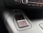 Peugeot e-Partner L2 50kWh 136pk | ACTIE | 8 jaar garantie | 2-zits | Houten afwerking laadruimte | Multimedia | Draadloze Apple Carplay en Android Auto | Achteruitrijcamera | Parkeersensoren achter | Digital cockpit | Stuurwielbediening | Bestuurdersstoel comfort | Reservewiel en krik | Tweede sleutel met afstandsbediening | van €31.834 voor 26.495 ex. BTW rijklaar