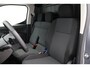 Toyota PROACE CITY Electric Challenger 50 kWh | Apple Carplay / Android Auto | Parkeersensoren achter | Camera | Bestuurdersstoel verwarmd | Stuurwiel verwarmd | LED koplampen | Cruise Control | Airco | 3-zits | Betonplex |