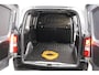 Toyota PROACE CITY Electric Challenger 50 kWh | Apple Carplay / Android Auto | Parkeersensoren achter | Camera | Bestuurdersstoel verwarmd | Stuurwiel verwarmd | LED koplampen | Cruise Control | Airco | 3-zits | Betonplex |