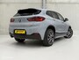 BMW X2 sDrive20i M Sport - Mesh Panodak HUD Navi Carplay Camera Bucket Sportstoelen Brooklyn Grau