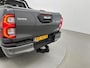 Toyota Hilux 2.8 D-4D Xtra Cab Invincible Leder Trekhaak 3.5t Navigatie Treeplanken Camera