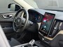 Volvo XC60 2.0 T6 Plug-in hybrid AWD Ultra Dark / Luchtvering/ Head up display/ 360 camera /Panorama dak / Trekhaak/ Harman & Kardon / Stoelverwarming /
