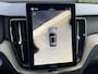 Volvo XC60 2.0 T6 Plug-in hybrid AWD Ultra Dark / Luchtvering/ Head up display/ 360 camera /Panorama dak / Trekhaak/ Harman & Kardon / Stoelverwarming /