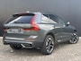 Volvo XC60 2.0 T6 Plug-in hybrid AWD Ultra Dark / Luchtvering/ Head up display/ 360 camera /Panorama dak / Trekhaak/ Harman & Kardon / Stoelverwarming /