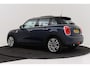 MINI Cooper 5-Deurs 1.5 Business | Org NL | Panoramadak | Dealer Ond. | Sportstoelen | Navigatie | Camera |