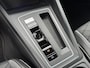 Volkswagen Golf Variant 1.5 eTSI R-Line Business+ *Panorama * Trekhaak * Stoelverwarming * LED * Apple carplay *