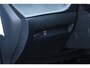 Peugeot 2008 1.2 130PK ALLURE PACK | TREKHAAK AFNEEMBAAR | NAVIGATIE 10" TOUCHSCREEN | APPLE CARPLAY/ANDROID AUTO | ACHTERUITRIJ CAMERA | 3-D INSTRUMENTENPANEEL | CLIMATE CONTROL | CRUISE CONTROL | KEYLESS ENTRY / START | 17" LICHTMETALEN VELGEN |
