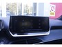 Peugeot 2008 1.2 130PK ALLURE PACK | TREKHAAK AFNEEMBAAR | NAVIGATIE 10" TOUCHSCREEN | APPLE CARPLAY/ANDROID AUTO | ACHTERUITRIJ CAMERA | 3-D INSTRUMENTENPANEEL | CLIMATE CONTROL | CRUISE CONTROL | KEYLESS ENTRY / START | 17" LICHTMETALEN VELGEN |
