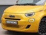 Fiat 500 1.0 Hybrid La Prima | Panoramadak | Camera | Apple Carplay/Android Auto | Navigatie Climate Control