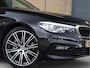 BMW 5-Serie 530i xDrive Sport Line | HUD | Comfortstoelen | Schuif-/kanteldak | 759i Individual