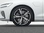 Volvo V60 T6 Recharge AWD Ultra Dark | 360° Camera | Bowers & Wilkins Soundsystem | Cruise control adaptief met Stop&Go en stuurhulp