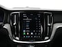 Volvo V60 T6 Recharge AWD Ultra Dark | 360° Camera | Bowers & Wilkins Soundsystem | Cruise control adaptief met Stop&Go en stuurhulp