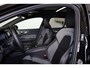 Volvo V60 T6 Recharge AWD Plus Dark - Panorama/schuifdak - IntelliSafe Assist & Surround - 360º Camera - Harman/Kardon audio - Verwarmde voorstoelen, stuur & achterbank - Parkeersensoren voor & achter - Elektr. bedienb. voorstoelen met geheugen - Head up display - Extra getint glas - 19' LMV