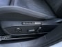 Volkswagen Golf 1.5 TSI Life Business Sfeerverlichting Alcantara LED Stoelverwarming Navigatie