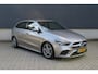 Mercedes-Benz B-klasse 180 Business Solution AMG