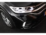 Volkswagen T-Roc 1.5 TSI 150pk DSG R-Line Business+ Trekhaak Camera Keyless LED Stoelverwarming Virtual Cockpit Navigatie