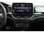 Volkswagen T-Roc 1.5 TSI 150pk DSG R-Line Business+ Trekhaak Camera Keyless LED Stoelverwarming Virtual Cockpit Navigatie