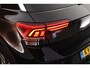 Volkswagen T-Roc 1.5 TSI 150pk DSG R-Line Business+ Trekhaak Camera Keyless LED Stoelverwarming Virtual Cockpit Navigatie