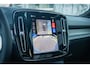 Volvo EX40 Single Motor Ext. Range Ultra Black Edition 82 kWh | Adaptieve Cruise Control | Schuif -/ Kanteldak | Elektr. Verstelbare Stoelen | 360 Camera | Getint Glas | 20 Inch | Harman Kardon Audio | Stoel + Stuurverwarming |