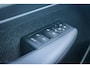 Volvo EX40 Single Motor Ext. Range Ultra Black Edition 82 kWh | Adaptieve Cruise Control | Schuif -/ Kanteldak | Elektr. Verstelbare Stoelen | 360 Camera | Getint Glas | 20 Inch | Harman Kardon Audio | Stoel + Stuurverwarming |