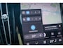 Volvo EX40 Single Motor Ext. Range Ultra Black Edition 82 kWh | Adaptieve Cruise Control | Schuif -/ Kanteldak | Elektr. Verstelbare Stoelen | 360 Camera | Getint Glas | 20 Inch | Harman Kardon Audio | Stoel + Stuurverwarming |