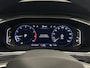 Volkswagen T-Roc 1.5 TSI Style Business+ PANO CARPLAY ADAPTIEF CRUISE 35000 KM.